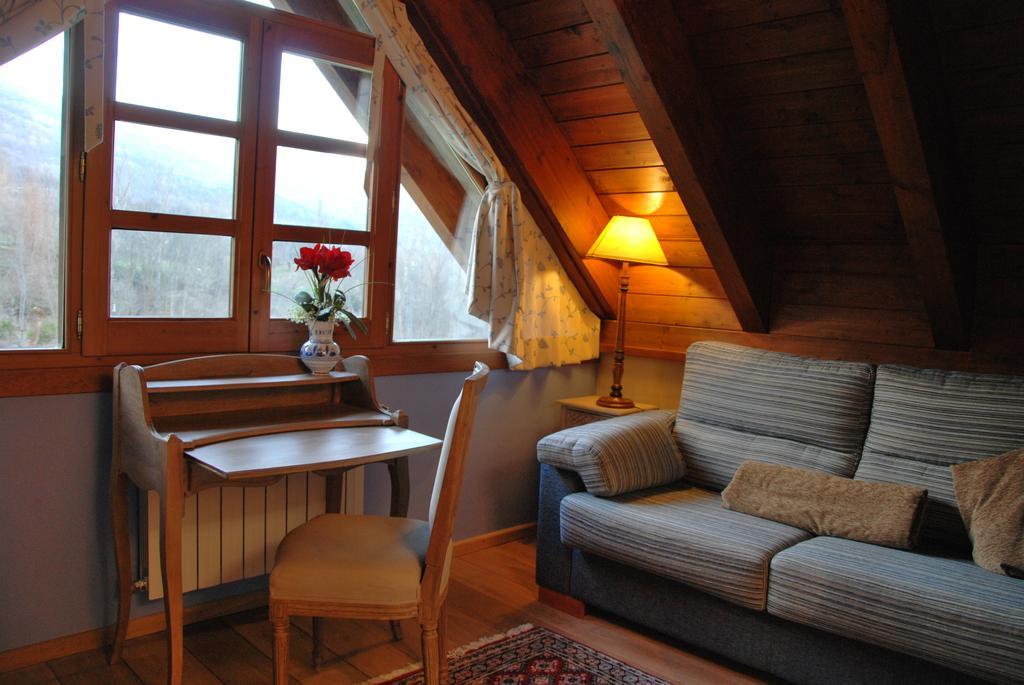 Hotel Selba D'Ansils Benasque Bagian luar foto