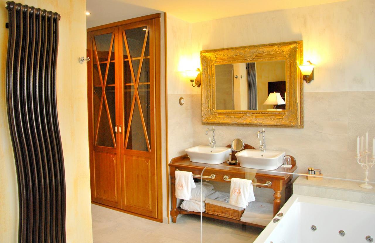 Hotel Selba D'Ansils Benasque Bagian luar foto
